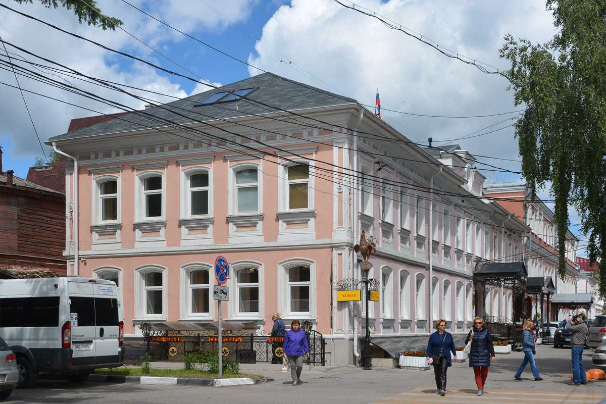 Салонъ на соборной